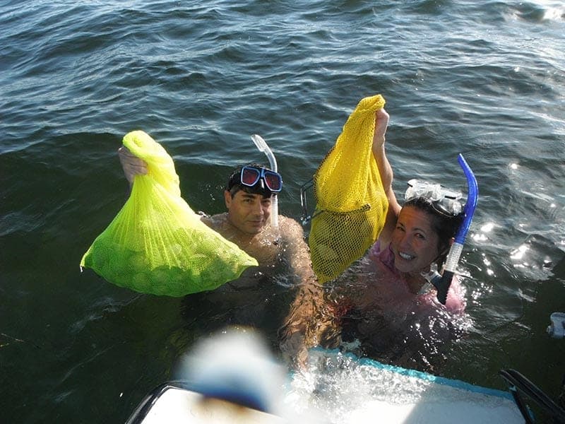 Scalloping in the crystal-clear waters of Homosassa